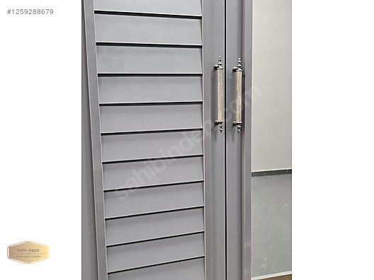 Used & Brand New Items / Home Decor / Furniture / Bedroom / Wardrobe