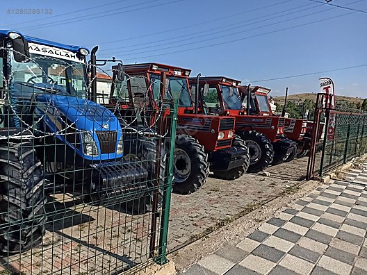 Machinery / Agricultural Machines / Tractors / New Holland / T5.90