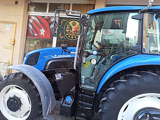 Machinery / Agricultural Machines / Tractors / New Holland / T5.90