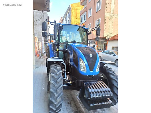 Machinery / Agricultural Machines / Tractors / New Holland / T5.90