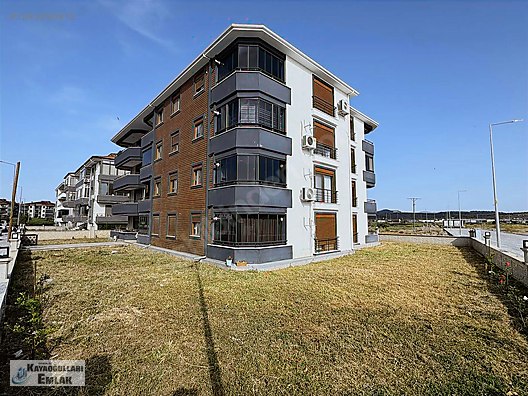 Ayvalık Özkayaoğulları emlak' 150 evler'mh satılık 3 + 1 daire #1243290913