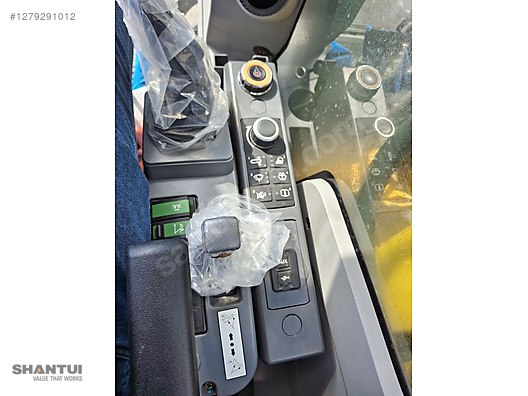 Machinery / Heavy Equipment / For Sale / Excavators / Shantui