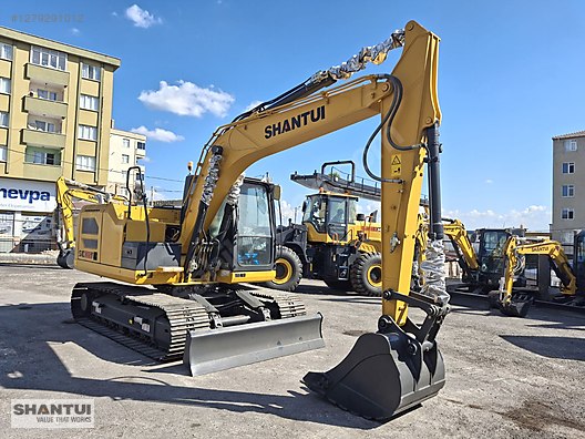Machinery / Heavy Equipment / For Sale / Excavators / Shantui