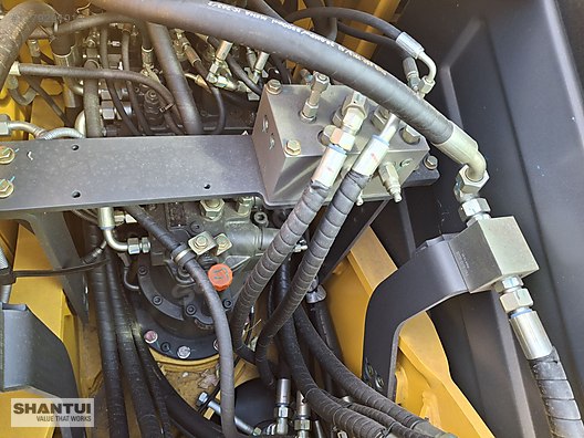 Machinery / Heavy Equipment / For Sale / Excavators / Shantui