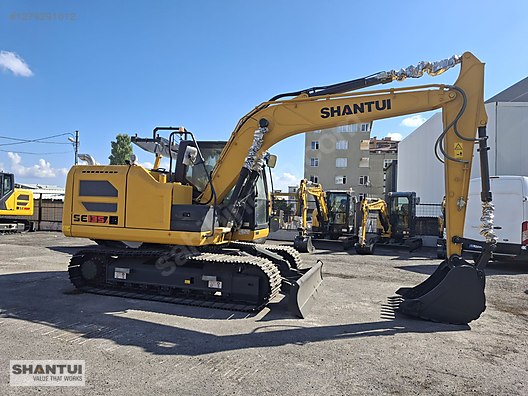 Machinery / Heavy Equipment / For Sale / Excavators / Shantui