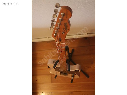 Squier Elektro Gitar