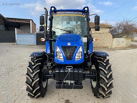 Machinery / Agricultural Machines / Tractors / New Holland / T4.70S