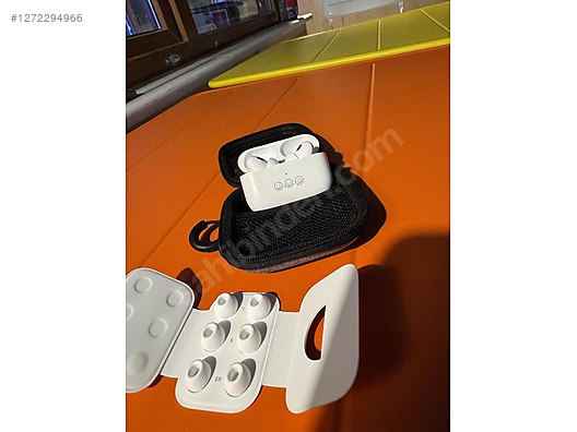 Used & Brand New Items / Cell Phones & Accessories / Accessories / Bluetooth Headphones