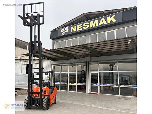 Machinery / Industrial / Carrying & Stacking Equipment / Forklifts / For Sale / Ceylift