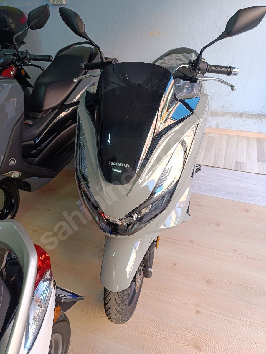 Honda / PCX125 / 2024 MODEL TAKASLI LANSMAN RENK NARDO GIRİ BİR AYLIK ...