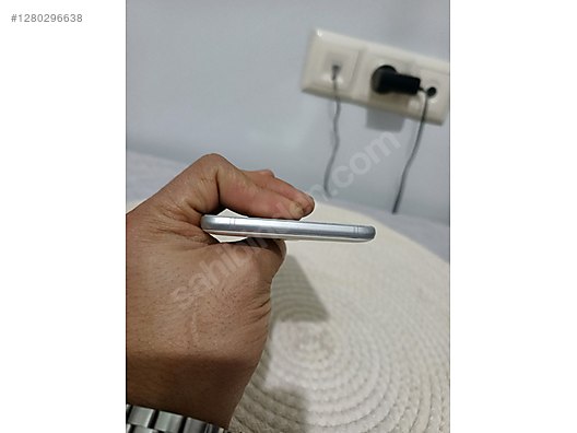 Used & Brand New Items / Cell Phones & Accessories / Cell Phones / Samsung / Galaxy J7 (2016)