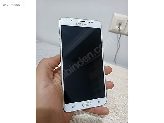 Used & Brand New Items / Cell Phones & Accessories / Cell Phones / Samsung / Galaxy J7 (2016)
