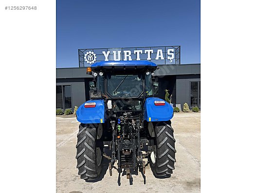 Machinery / Agricultural Machines / Tractors / New Holland / TR5.100