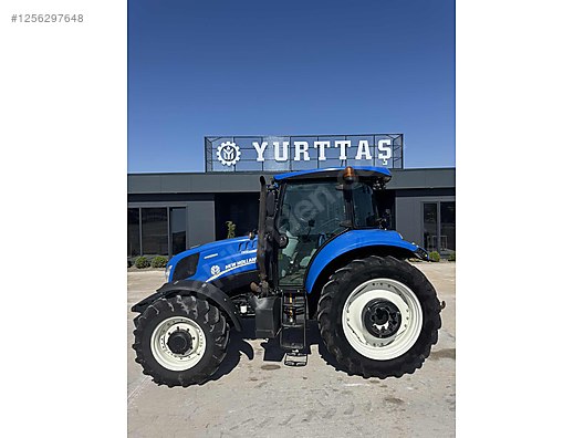 Machinery / Agricultural Machines / Tractors / New Holland / TR5.100