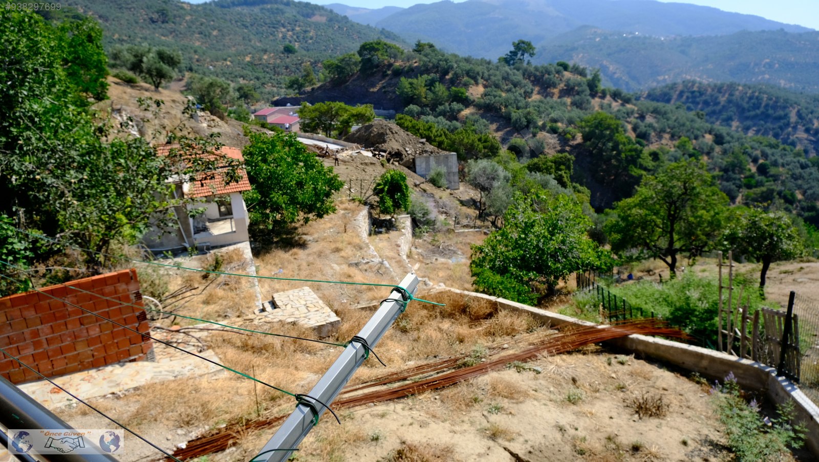 Narlı Köyünde Satılık Müstakil Ev ve Arsa Satılık Müstakil Ev