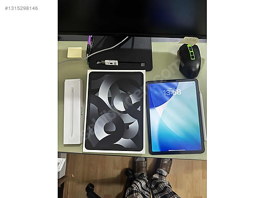 Apple iPad Air 5 256 GB Tablet - 1315298146