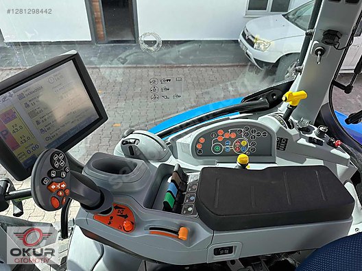 Machinery / Agricultural Machines / Tractors / New Holland / T6.175