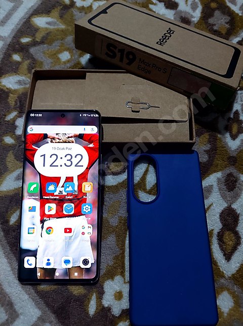 telefon Reader s19 Max Pro RAM 8 hafızası 128 orijinal kutusu il