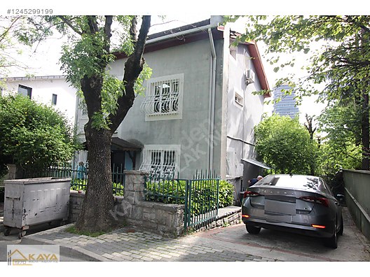 KAYA AŞ LEVENT MERKEZDE BAHÇELİ 350 M2 KULL. TAM MÜSTAKİL VİLLA #1245299199