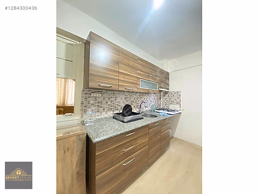 Sakarya Mahallesi 2+1 Kapalı Mutfaklı Eşyalı Satılık Daire #1284300436