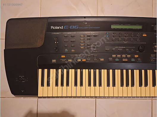 Roland e 86 intelligent shop synthesizer