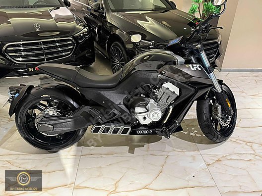 Siyah Benda Motor LFC 700 Manuel