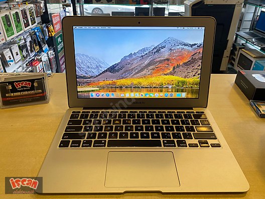 Apple Macbook / MacBook Air 'A1370' / Intel i5 / 4 Gb Ram / 128 Gb