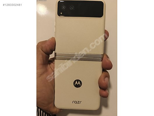 Used & Brand New Items / Cell Phones & Accessories / Cell Phones / Motorola / Razr 40