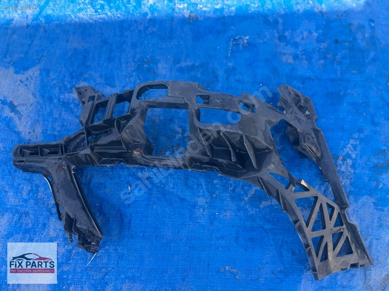 Mercedes C Tampon Braketi (Ön)