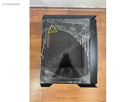 Used & Brand New Items / Computers / Desktops / Desktop Components / Cases