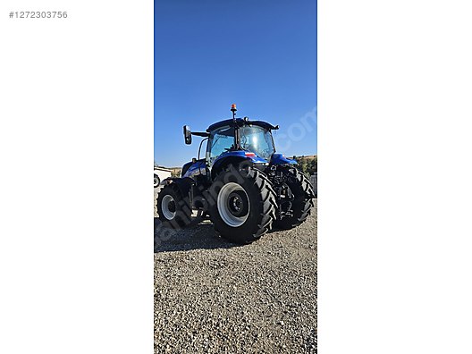 Machinery / Agricultural Machines / Tractors / New Holland / T7.165S