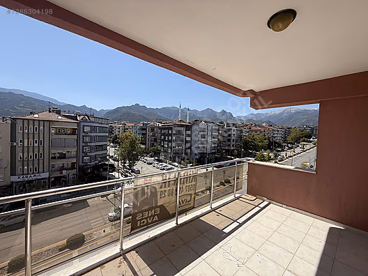 ÇİZİM GAYRİMENKULDEN ULUS CADDESİNDE 3+1 210 M2 SATILIK DAİRE #1286304198