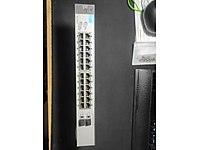 HP 1810 24 port lu switch