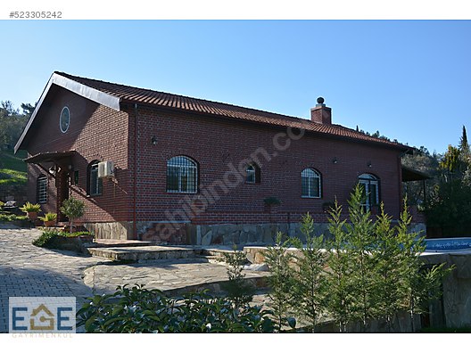 Kuşadası kirazlı köy arası Satılık Çiftlik Evi ve Arazi Satılık