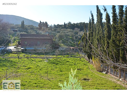 Kuşadası kirazlı köy arası Satılık Çiftlik Evi ve Arazi Satılık