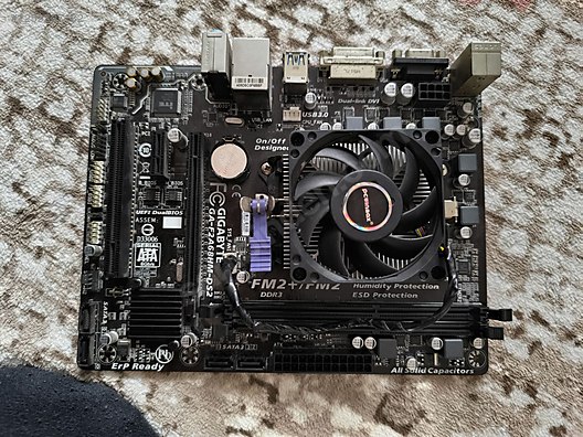 Masaüstü Bilgisayar - Anakart dolu anakart işlemci ve ram ekran kartı hediye (ELDEN VERİLİR) Anakart Anakart