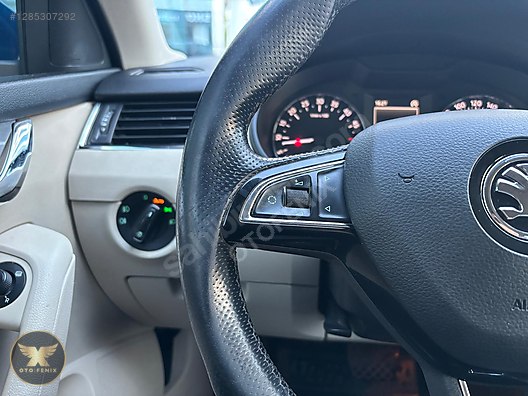 OTOFENİX 2015 SKODA OCTAVIA 1.6 TDI ELEGANCE CR DSG 244.103 KM