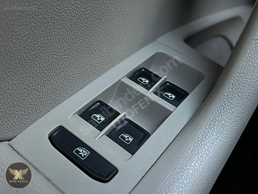 OTOFENİX 2015 SKODA OCTAVIA 1.6 TDI ELEGANCE CR DSG 244.103 KM