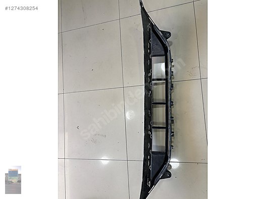 MERCEDES E SERİSİ W213 AMG ORTA IZGARA 2138858804 - İlan ve