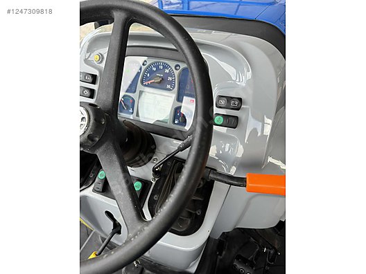 Machinery / Agricultural Machines / Tractors / New Holland / T3.60B