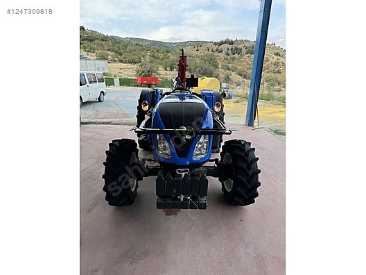 Machinery / Agricultural Machines / Tractors / New Holland / T3.60B