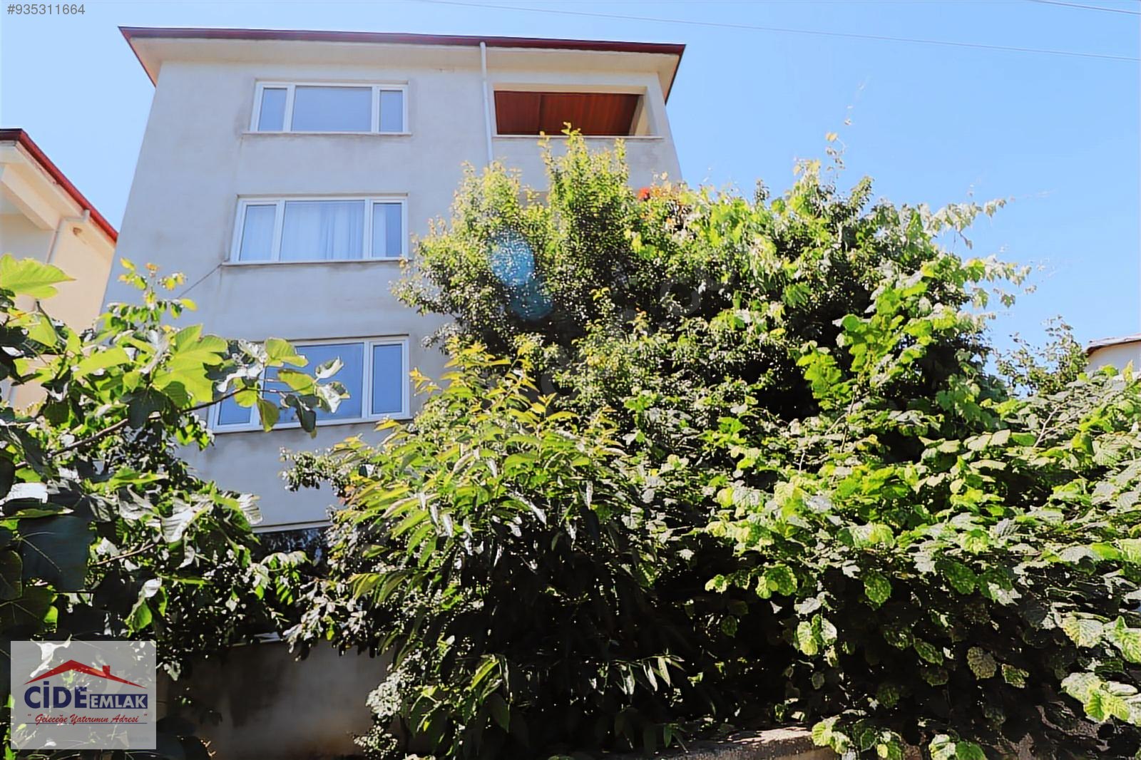 Cide Emlaktan 4 katlı apartman&hellip; Satılık Müstakil Ev İlanları