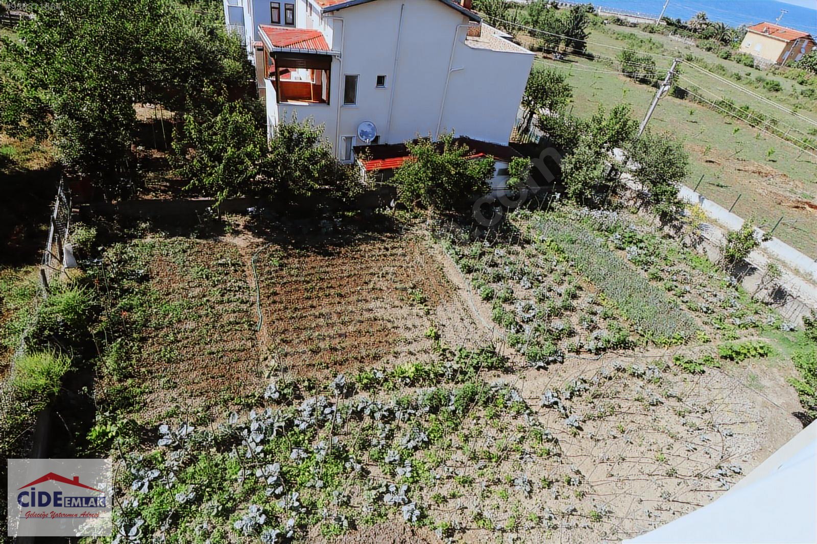Cide Emlaktan 4 katlı apartman&hellip; Satılık Müstakil Ev İlanları