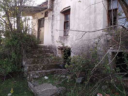 <em>SANCAK</em> EMLAKTAN! BERGAMA HACIHAMZALARDA SATILIK ESKİ TAŞ EV Satılık
