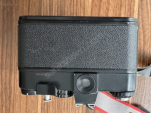 Used & Brand New Items / Cameras & Photographic Equipment / Analogue Film Cameras / 35 mm SLR / Zenit