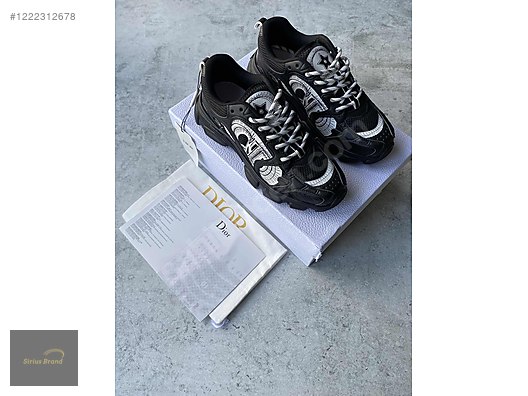 Christian Dior Sneakers at 1222312678