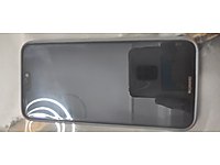 Sadece arka cam kırık.Diğer herşey kusursuz ve çalışıyor.