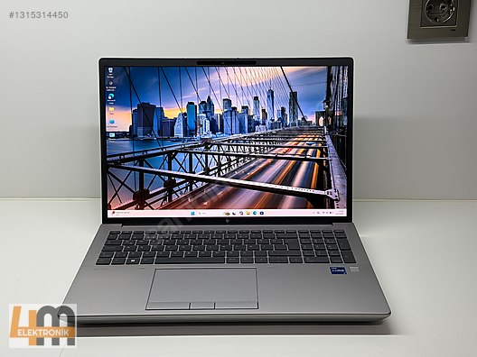 HP / HP ZBOOK FURY 16 G9 i7 12800HX 32GB RAM 512GB SSD RTX A2000