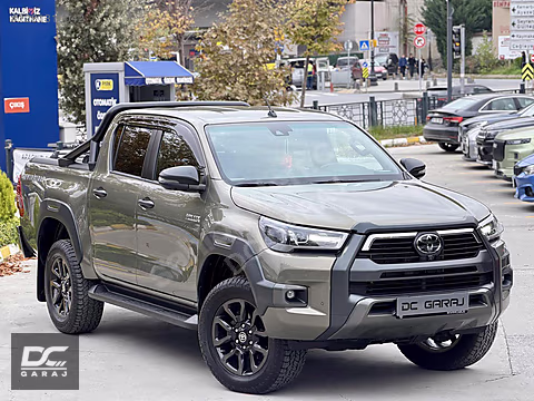 *DC GARAJ*HILUX INVINCIBLE/ÇEKİ DEMİR/4x4/2023/49.KM/JBL/HATASIZ