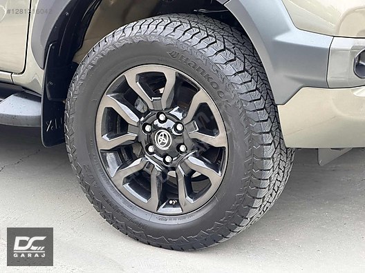Vasıta / Arazi, SUV & Pickup / Toyota / Hilux / Invincible 2.4 4x4